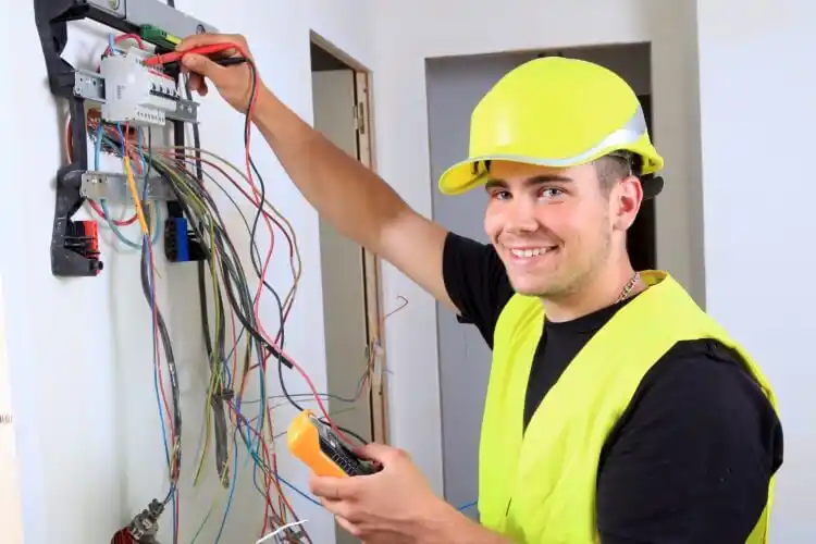 elektricien Warfhuizen